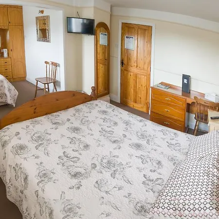 Bed & Breakfast Oaklands 3*