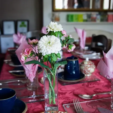 Oaklands Bed & Breakfast 3*